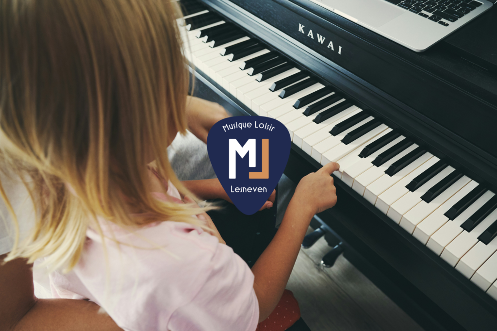Virginie-Guidal-graphiste-webmaster-site-internet-quimper-finistere-musique-loisirs-logo-4